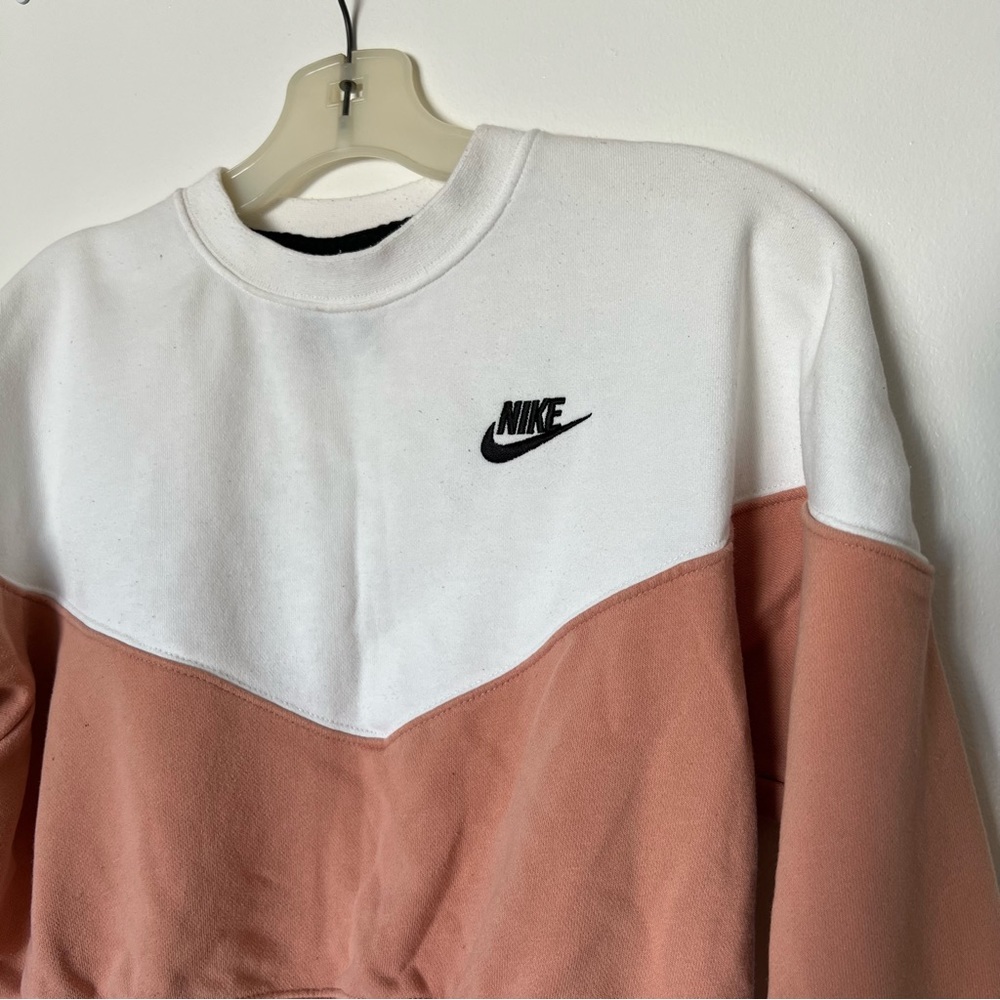 Nike Cropped Sweatshirt